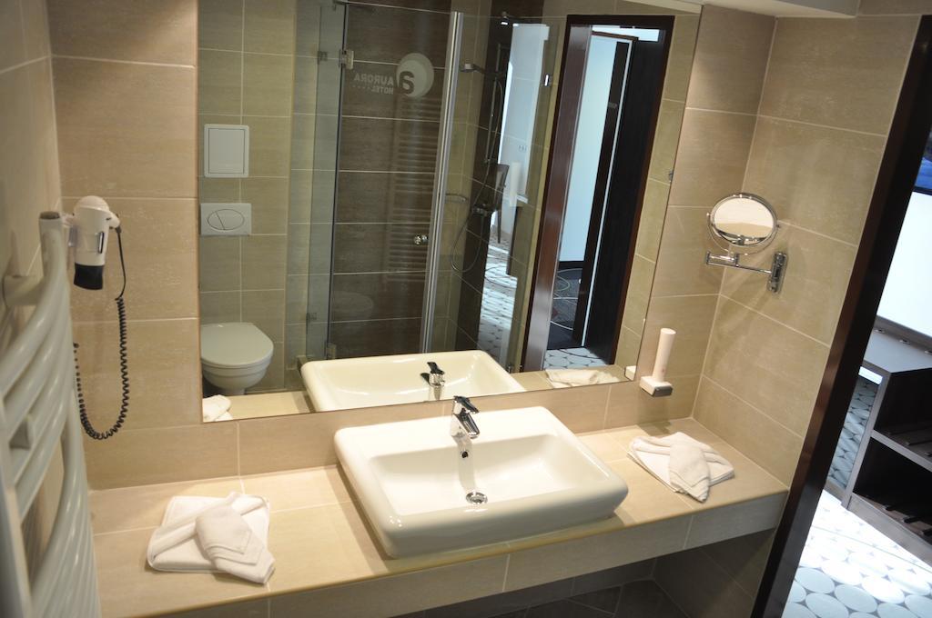 Hotel Aurora Мішкольц Номер фото